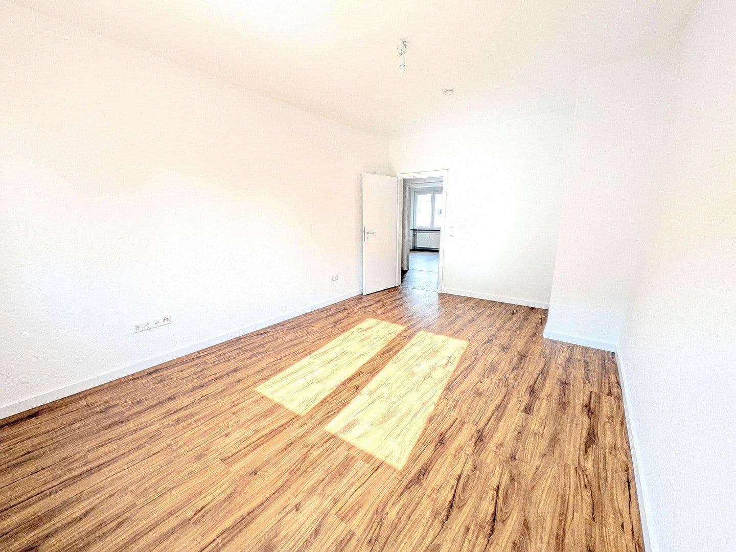 Pronájem bytu 3+1 60 m², Wenkerstr. 11, Dortmund, Severní Porýní-Vestfálsko Pronájem bytu 3+1 60 m², Wenkerstr. 11, Dortmund, Severní Porýní-Vestfálsko