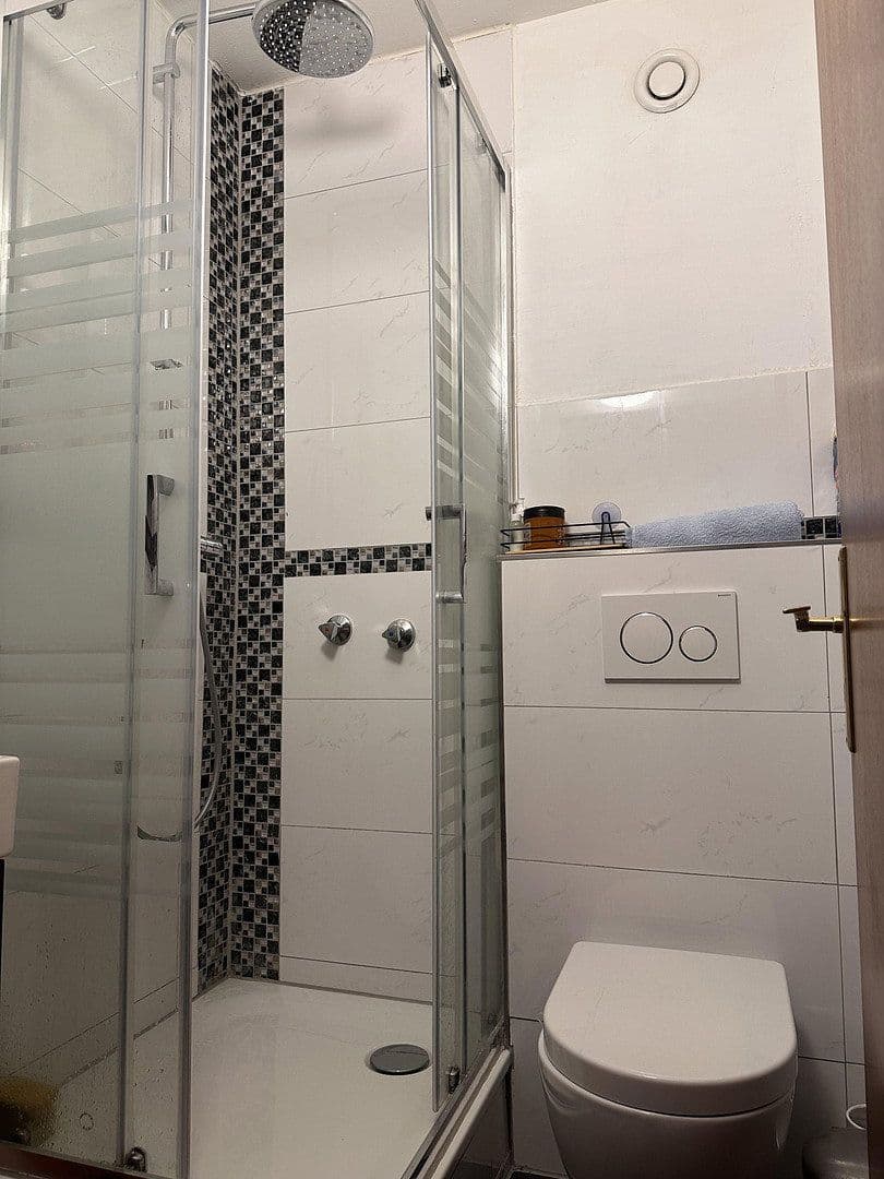 Prodej bytu 3+kk 93 m², Glocken str. 24, Düsseldorf, Severní Porýní-Vestfálsko Prodej bytu 3+kk 93 m², Glocken str. 24, Düsseldorf, Severní Porýní-Vestfálsko