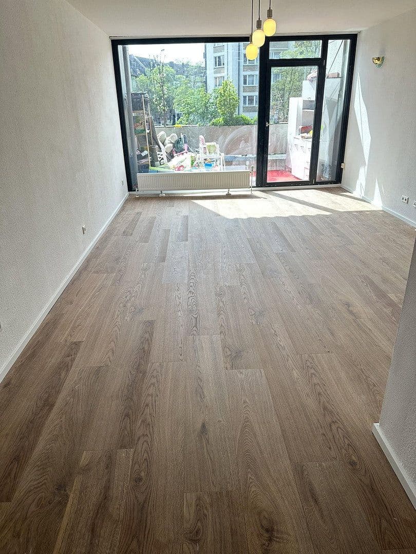 Prodej bytu 3+kk 93 m², Glocken str. 24, Düsseldorf, Severní Porýní-Vestfálsko Prodej bytu 3+kk 93 m², Glocken str. 24, Düsseldorf, Severní Porýní-Vestfálsko