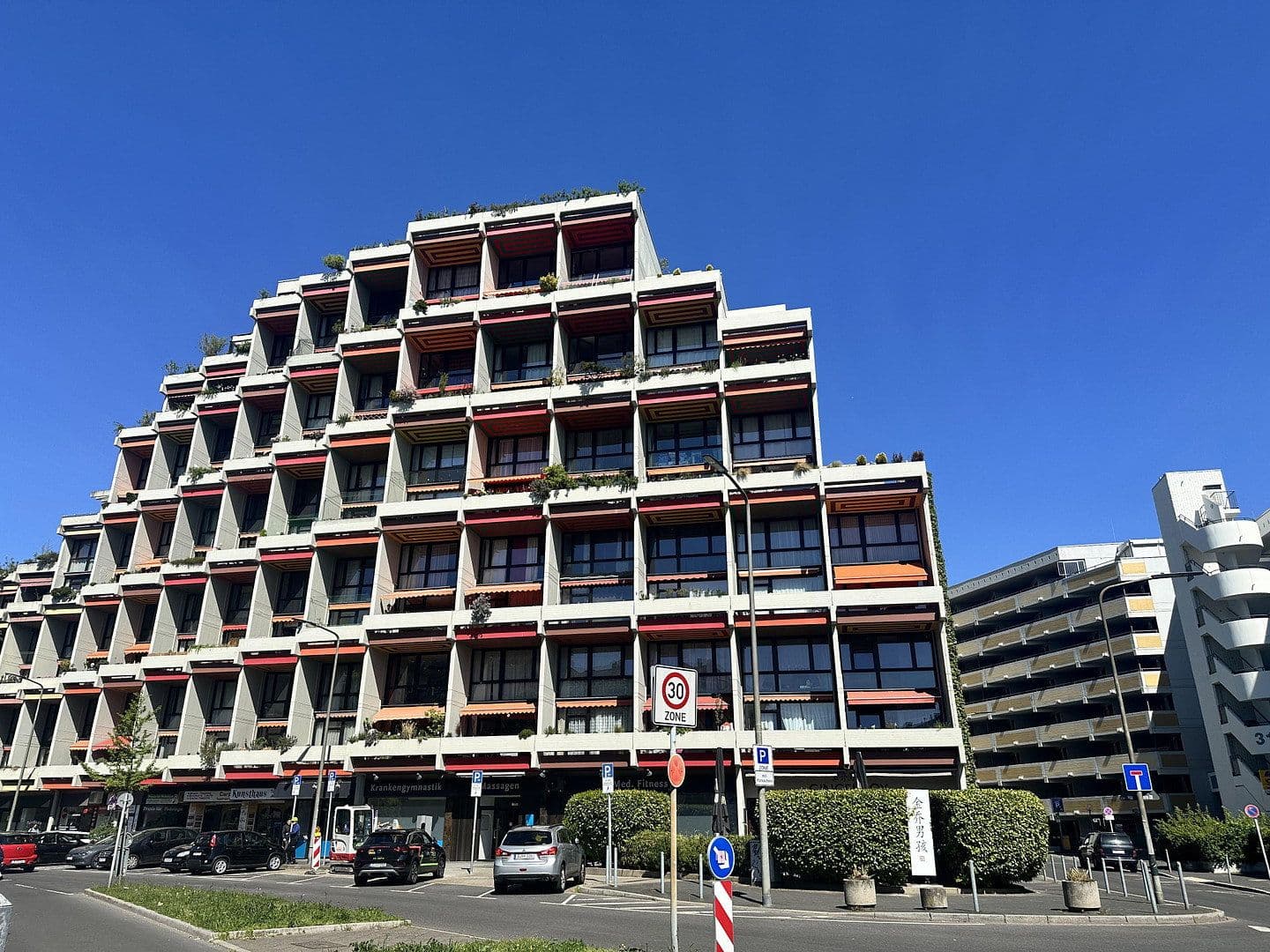 Prodej bytu 3+kk 93 m², Glocken str. 24, Düsseldorf, Severní Porýní-Vestfálsko Prodej bytu 3+kk 93 m², Glocken str. 24, Düsseldorf, Severní Porýní-Vestfálsko