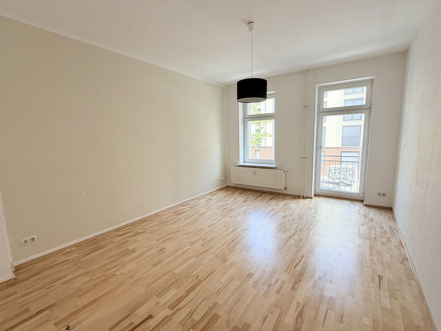 Prodej bytu 2+1 70 m², Schnellerstraße 54, Berlin, Berlín Prodej bytu 2+1 70 m², Schnellerstraße 54, Berlin, Berlín