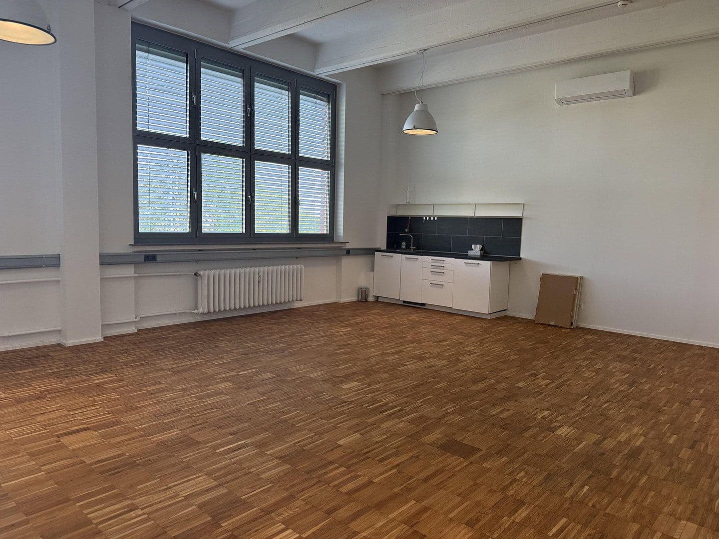 Pronájem kanceláře 77 m², Cassellastraße, 30-32, Frankfurt (Main) - Fechenheim, Hessen Pronájem kanceláře 77 m², Cassellastraße, 30-32, Frankfurt (Main) - Fechenheim, Hessen