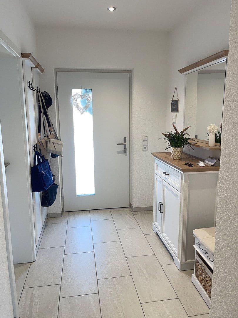 Prodej domu 220 m², pozemek 741 m², Wutöschingen, Bádensko-Württembersko Prodej domu 220 m², pozemek 741 m², Wutöschingen, Bádensko-Württembersko