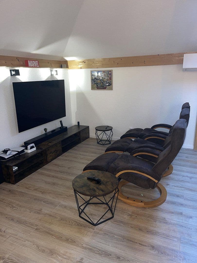 Prodej domu 220 m², pozemek 741 m², Wutöschingen, Bádensko-Württembersko Prodej domu 220 m², pozemek 741 m², Wutöschingen, Bádensko-Württembersko