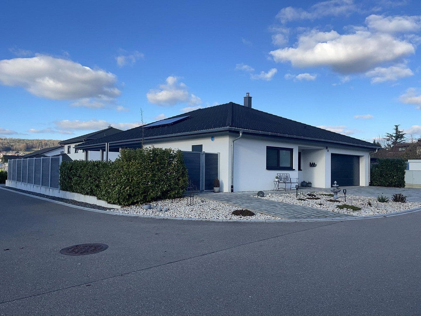 Prodej domu 220 m², pozemek 741 m², Wutöschingen, Bádensko-Württembersko Prodej domu 220 m², pozemek 741 m², Wutöschingen, Bádensko-Württembersko