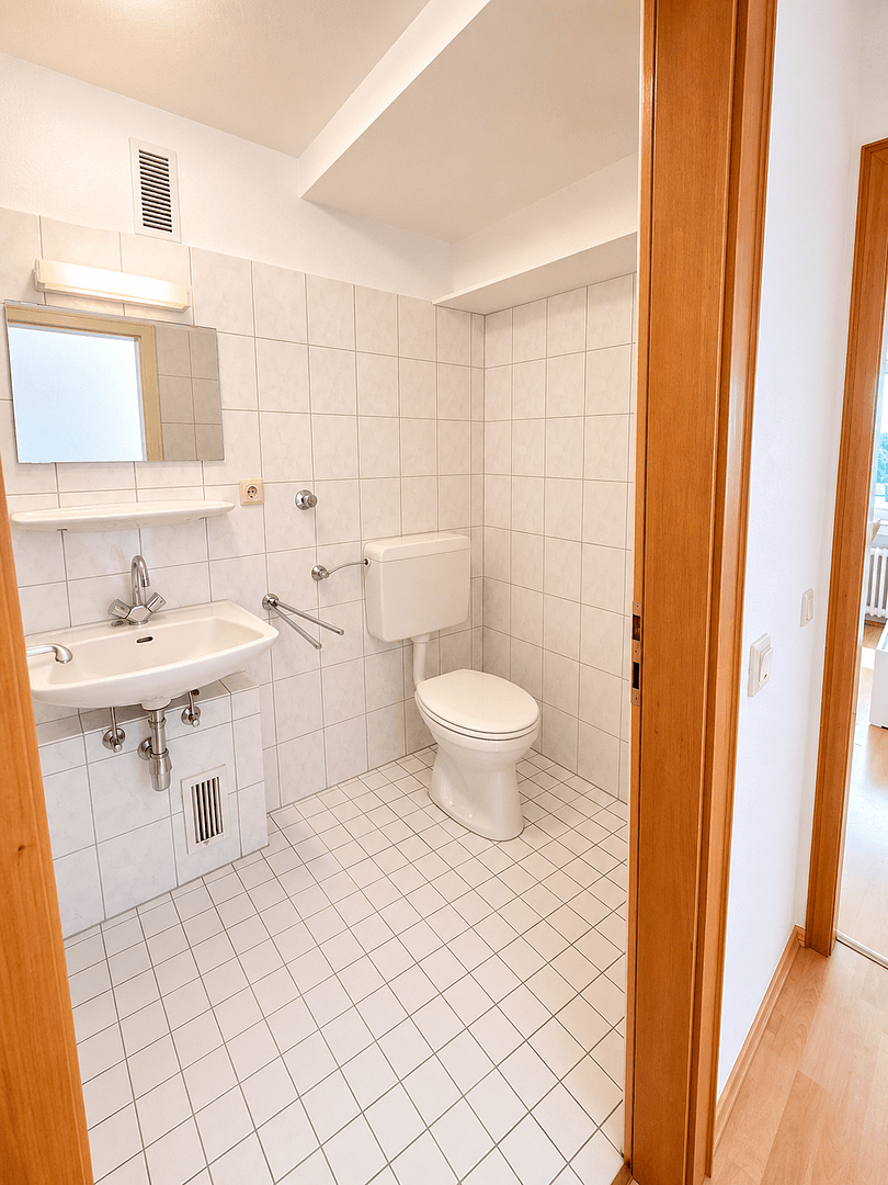 Pronájem bytu 1+1 27 m², Moltkestr. 7, Cáchy, Severní Porýní-Vestfálsko Pronájem bytu 1+1 27 m², Moltkestr. 7, Cáchy, Severní Porýní-Vestfálsko