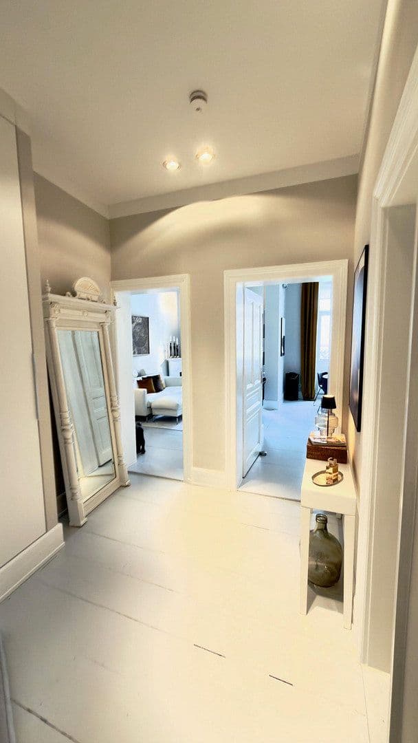 Prodej bytu 2+kk 54 m², Frankfurt, Hessen Prodej bytu 2+kk 54 m², Frankfurt, Hessen