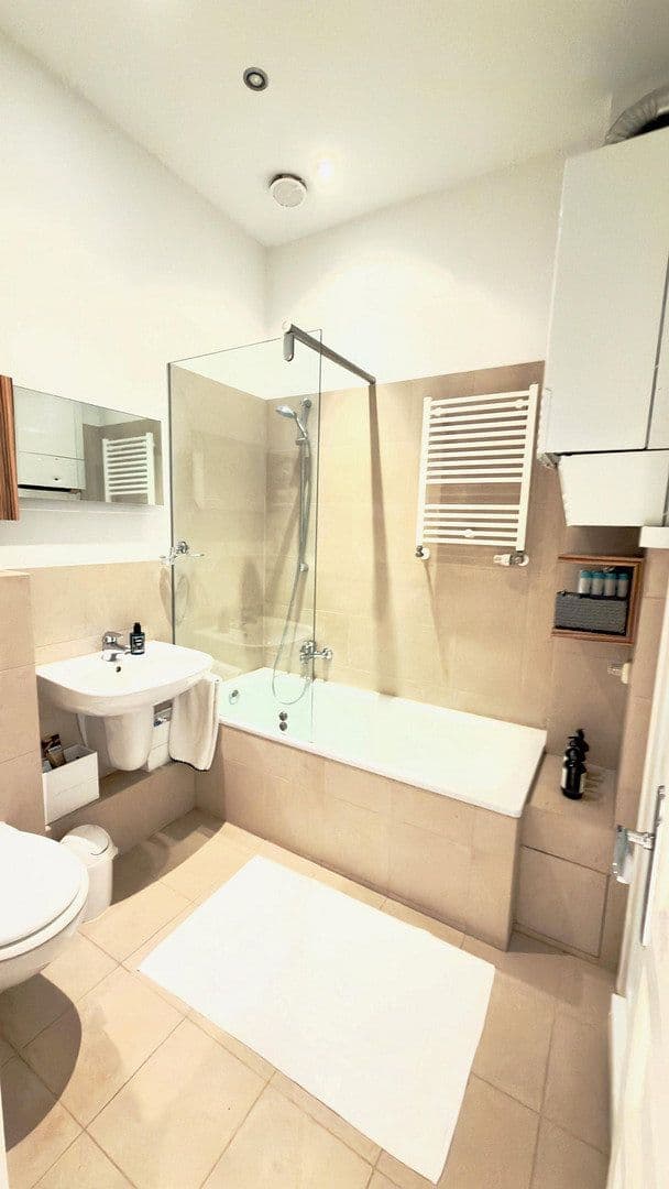 Prodej bytu 2+kk 54 m², Frankfurt, Hessen Prodej bytu 2+kk 54 m², Frankfurt, Hessen
