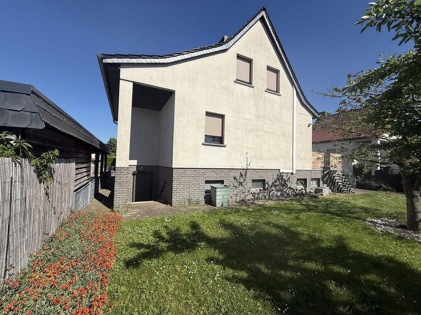 Prodej domu 110 m², pozemek 625 m², Burg, Sasko-Anhaltsko Prodej domu 110 m², pozemek 625 m², Burg, Sasko-Anhaltsko