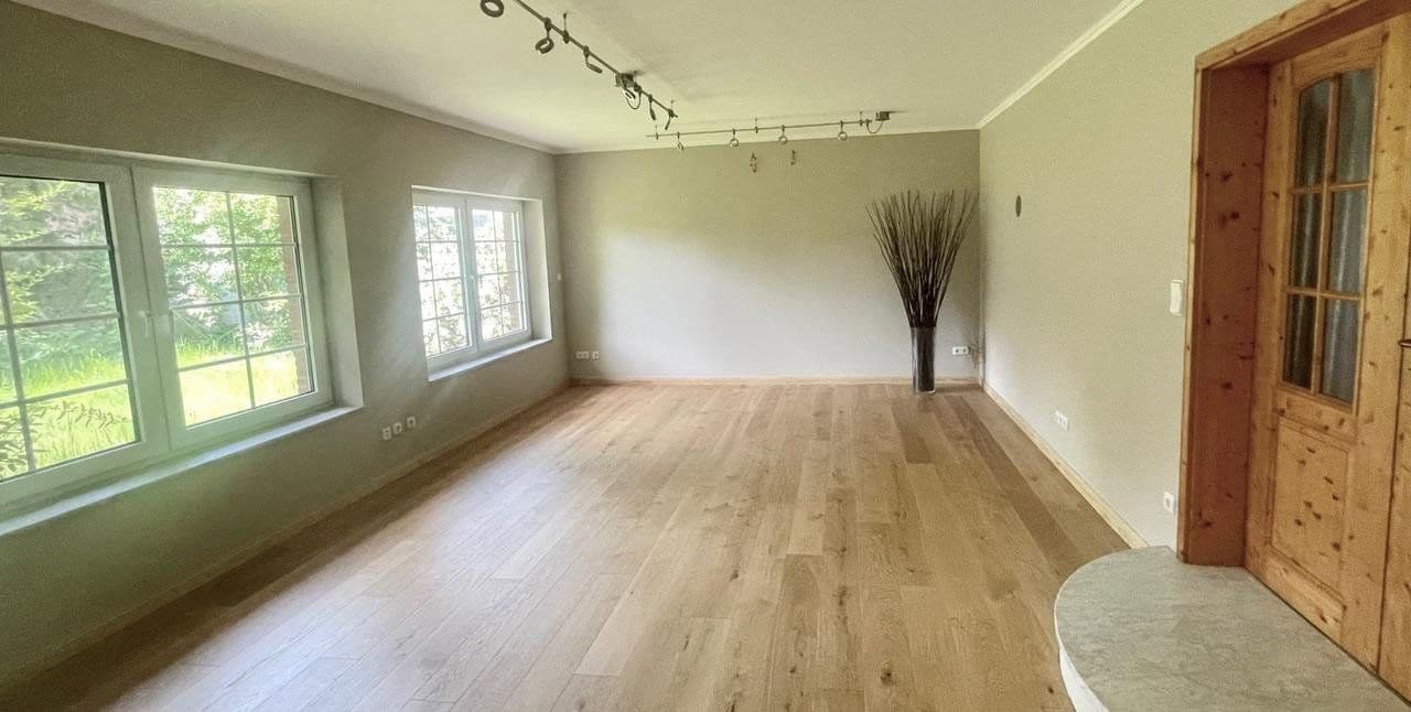 Prodej domu 250 m², pozemek 440 m², Reinfeld, Šlesvicko-Holštýnsko Prodej domu 250 m², pozemek 440 m², Reinfeld, Šlesvicko-Holštýnsko