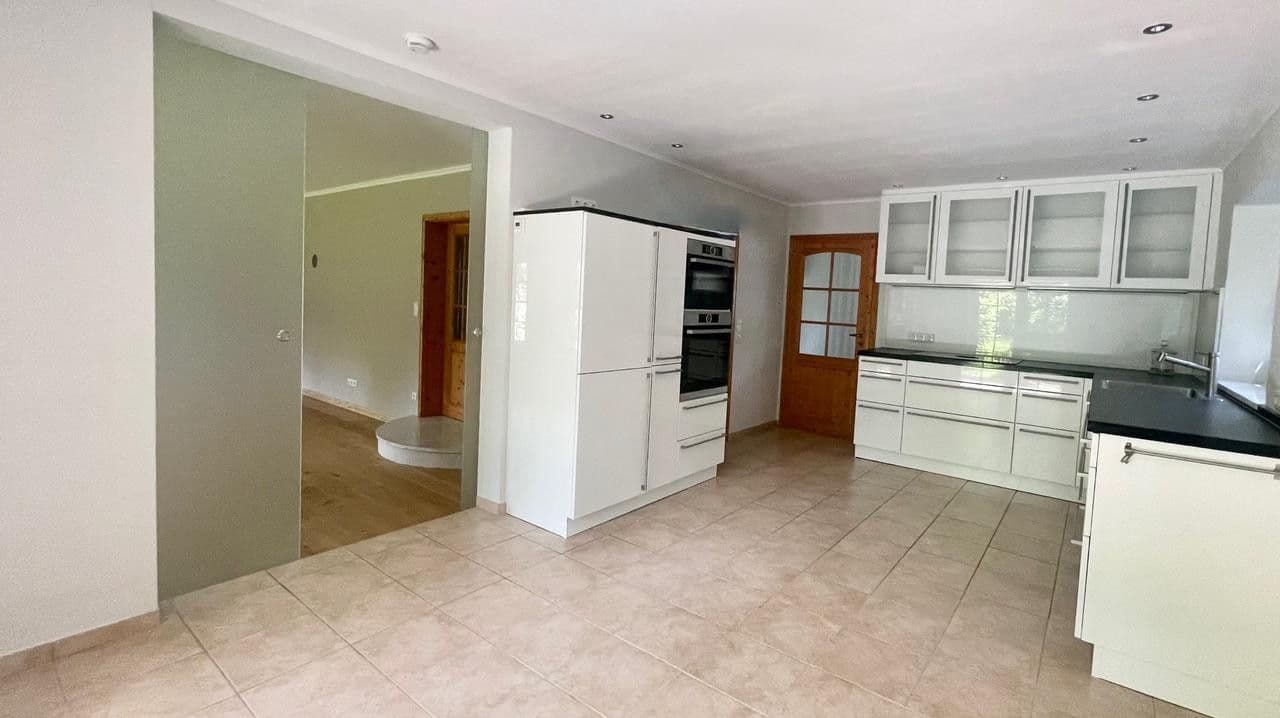 Prodej domu 250 m², pozemek 440 m², Reinfeld, Šlesvicko-Holštýnsko Prodej domu 250 m², pozemek 440 m², Reinfeld, Šlesvicko-Holštýnsko