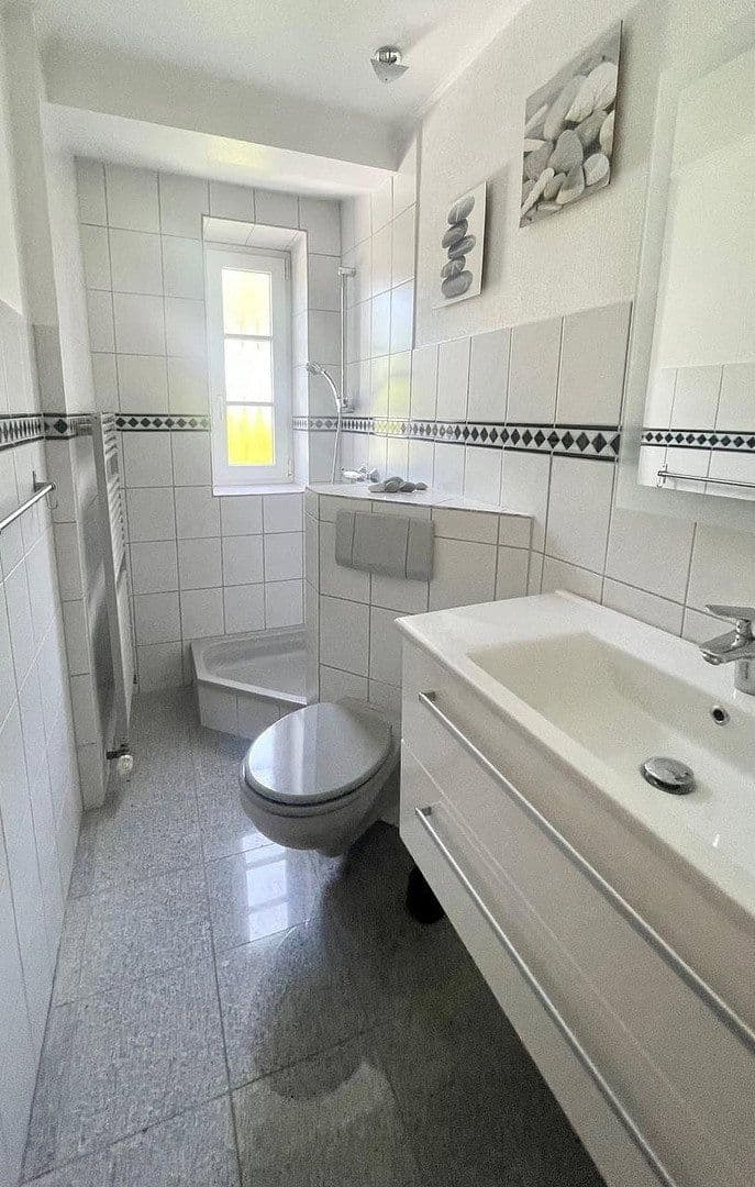 Prodej domu 250 m², pozemek 440 m², Reinfeld, Šlesvicko-Holštýnsko Prodej domu 250 m², pozemek 440 m², Reinfeld, Šlesvicko-Holštýnsko