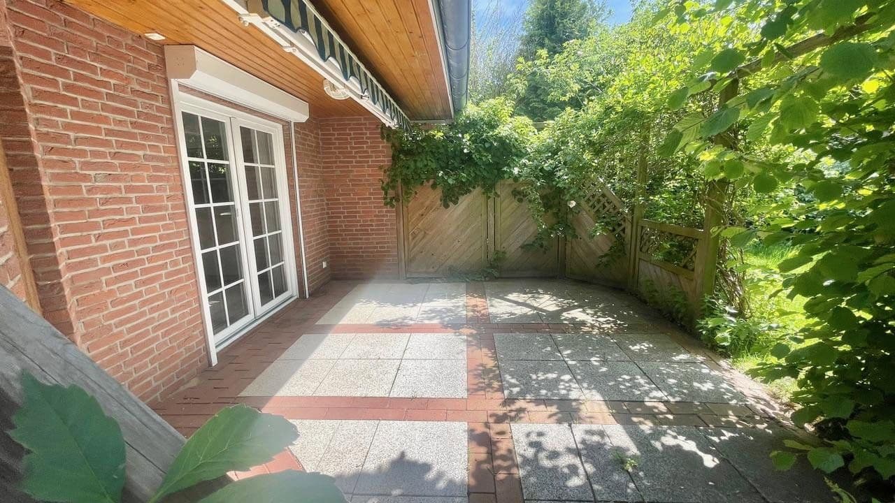 Prodej domu 250 m², pozemek 440 m², Reinfeld, Šlesvicko-Holštýnsko Prodej domu 250 m², pozemek 440 m², Reinfeld, Šlesvicko-Holštýnsko