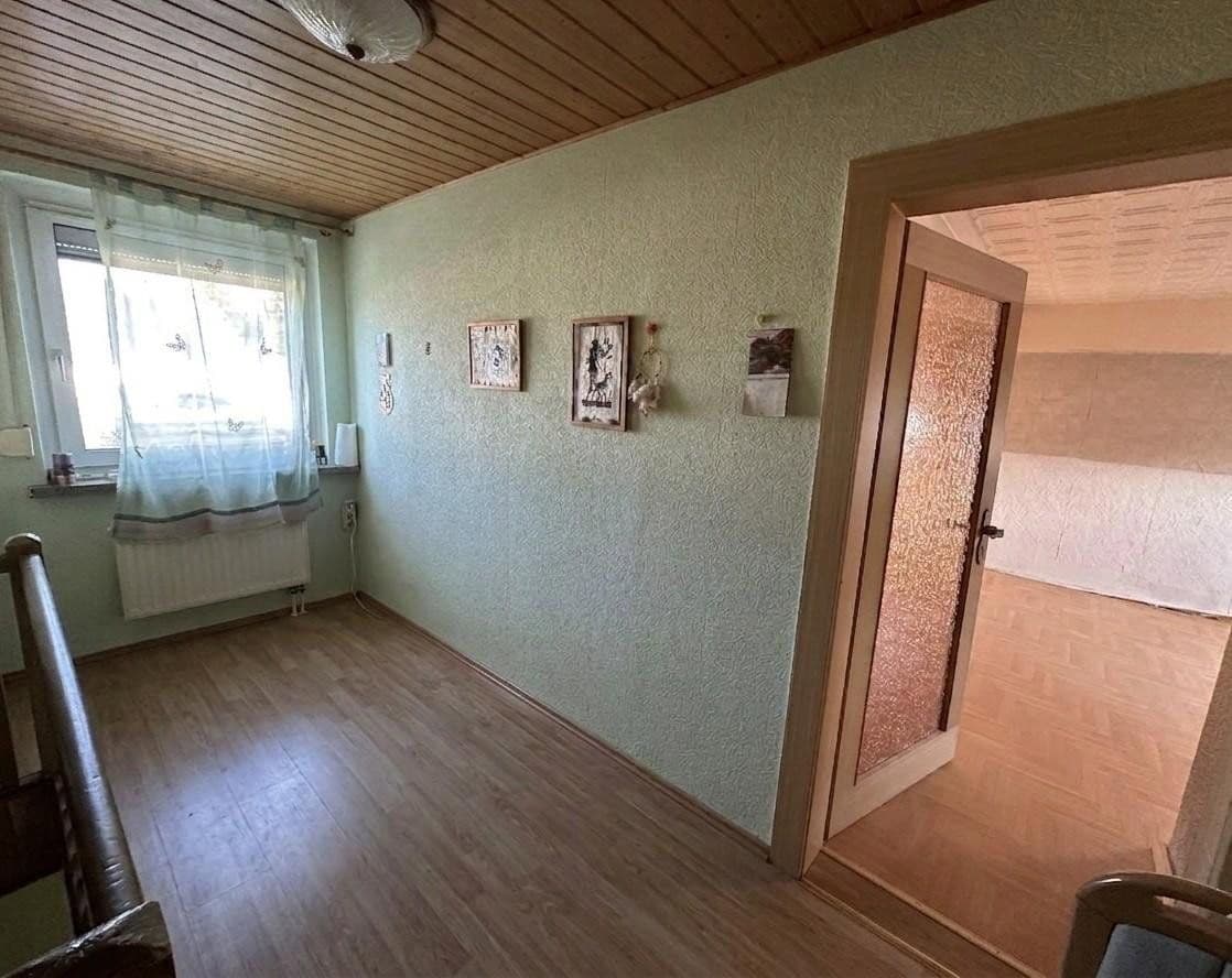 Prodej domu 90 m², pozemek 823 m², Chemnitz OT Schönau, Sasko Prodej domu 90 m², pozemek 823 m², Chemnitz OT Schönau, Sasko