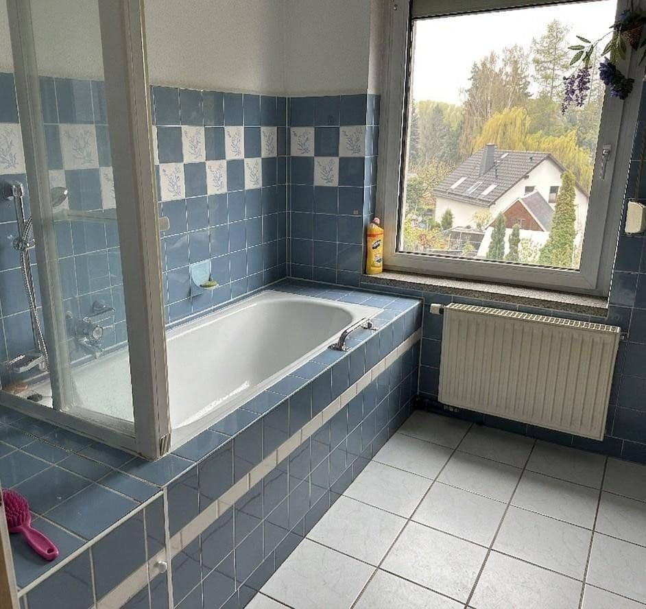 Prodej domu 90 m², pozemek 823 m², Chemnitz OT Schönau, Sasko Prodej domu 90 m², pozemek 823 m², Chemnitz OT Schönau, Sasko