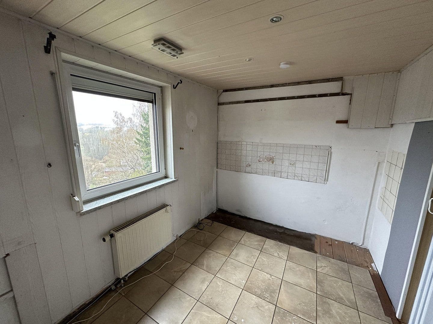 Prodej domu 90 m², pozemek 823 m², Chemnitz OT Schönau, Sasko Prodej domu 90 m², pozemek 823 m², Chemnitz OT Schönau, Sasko