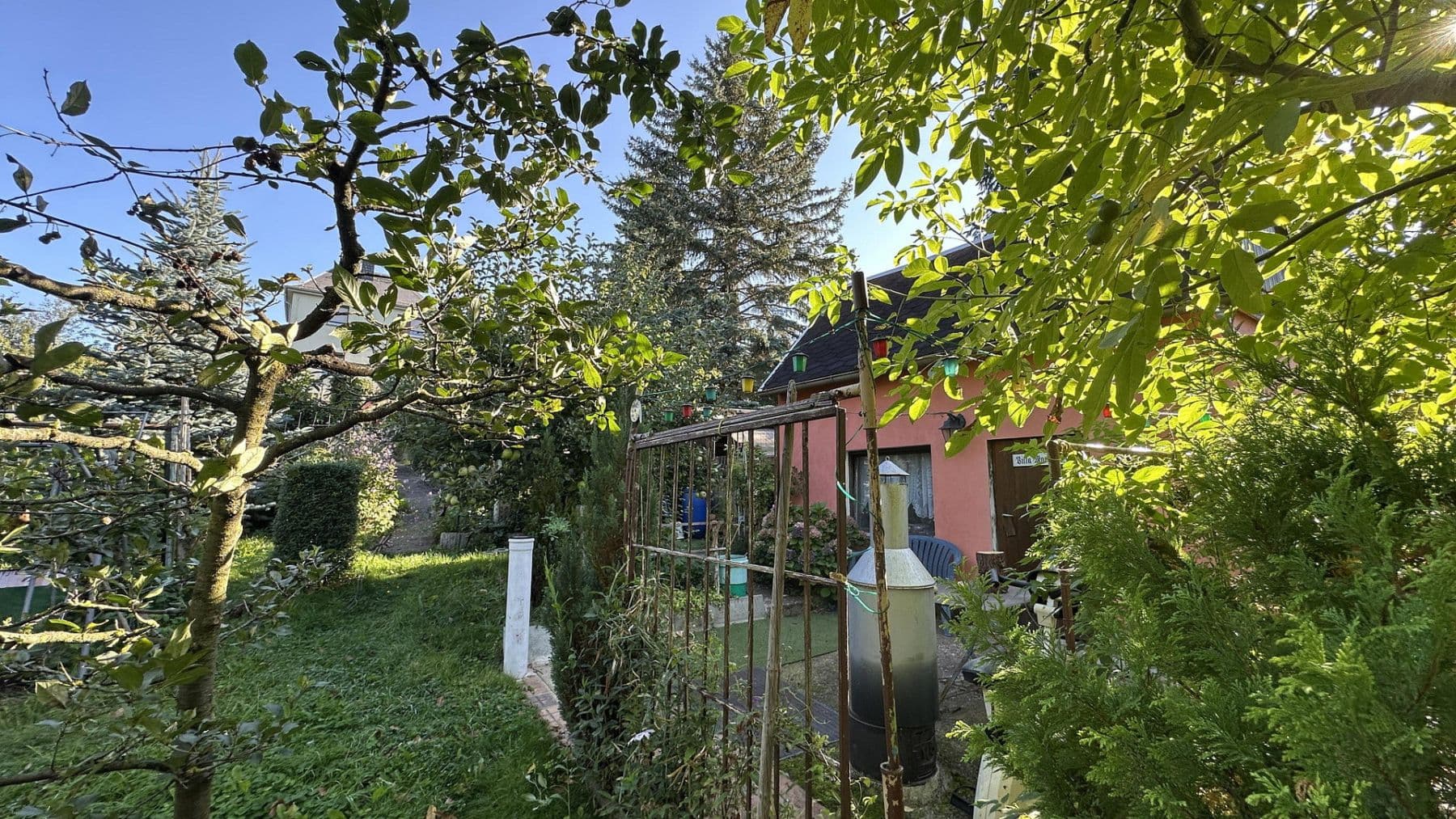 Prodej domu 90 m², pozemek 823 m², Chemnitz OT Schönau, Sasko Prodej domu 90 m², pozemek 823 m², Chemnitz OT Schönau, Sasko