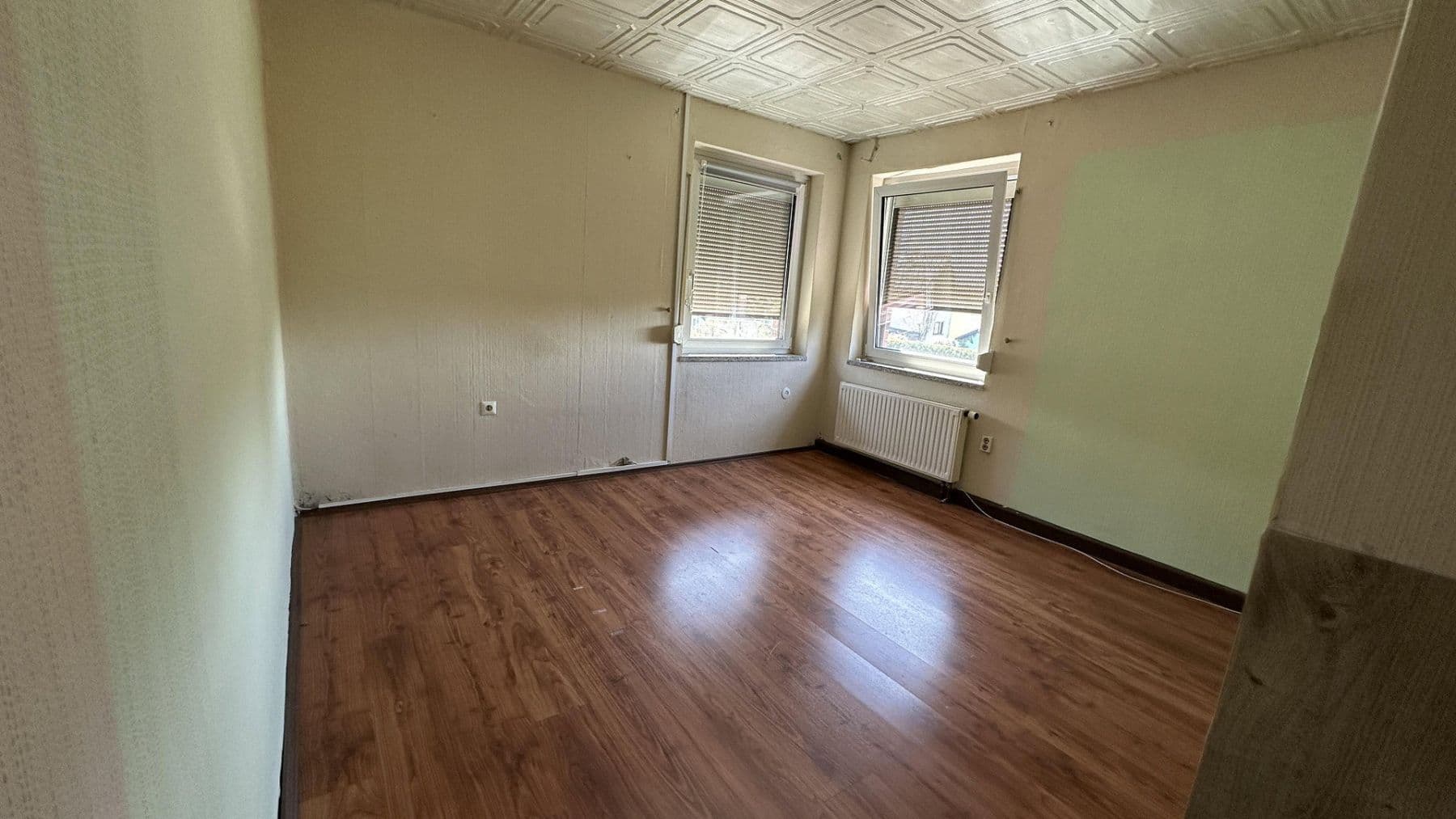 Prodej domu 90 m², pozemek 823 m², Chemnitz OT Schönau, Sasko Prodej domu 90 m², pozemek 823 m², Chemnitz OT Schönau, Sasko