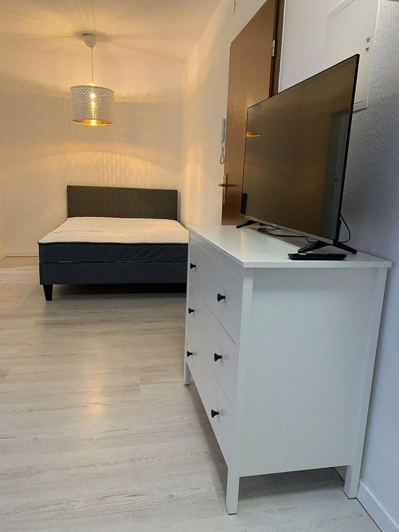 Pronájem bytu 1+1 26 m², Ludwigsburg, Bádensko-Württembersko Pronájem bytu 1+1 26 m², Ludwigsburg, Bádensko-Württembersko