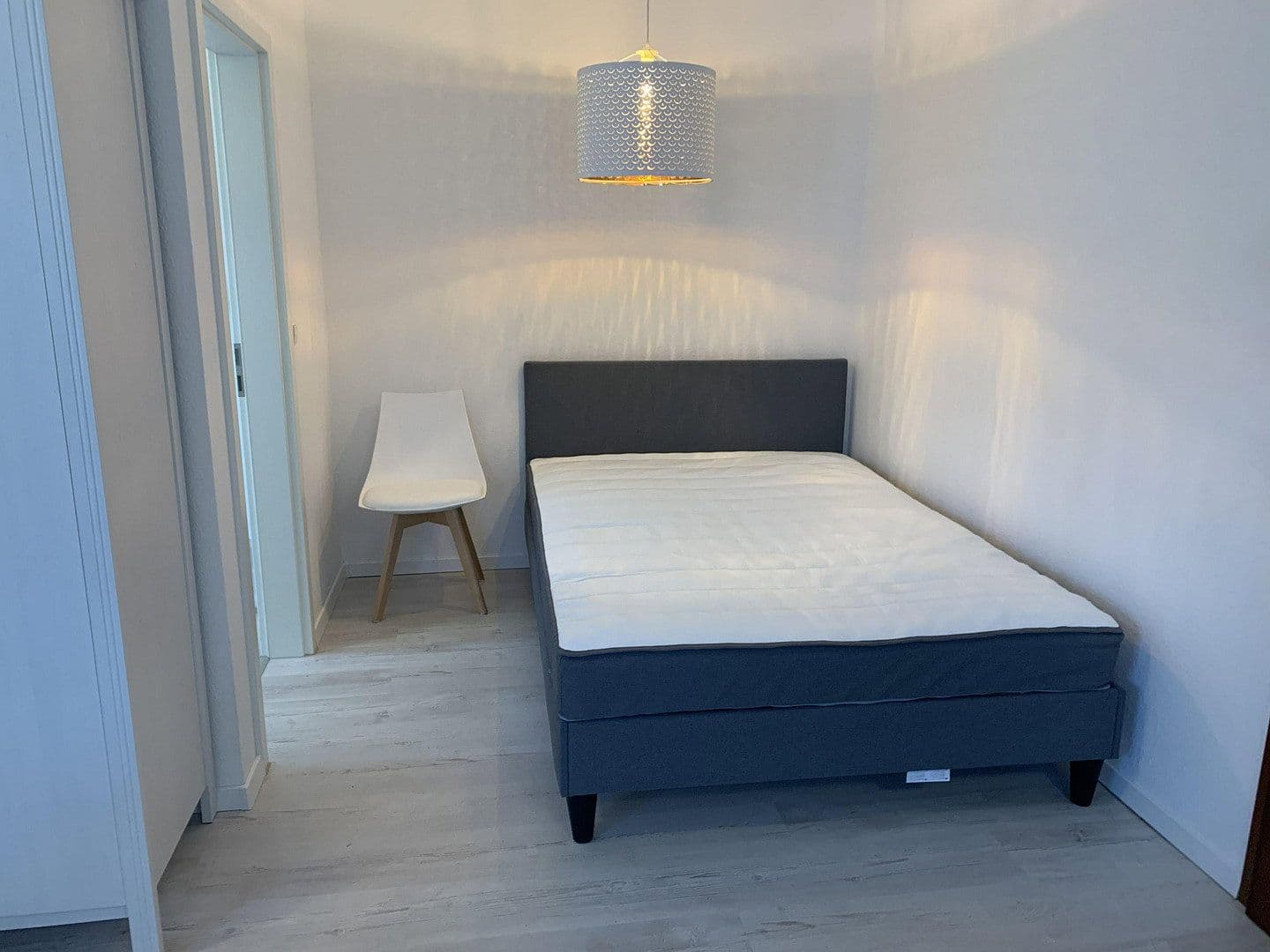 Pronájem bytu 1+1 26 m², Ludwigsburg, Bádensko-Württembersko Pronájem bytu 1+1 26 m², Ludwigsburg, Bádensko-Württembersko
