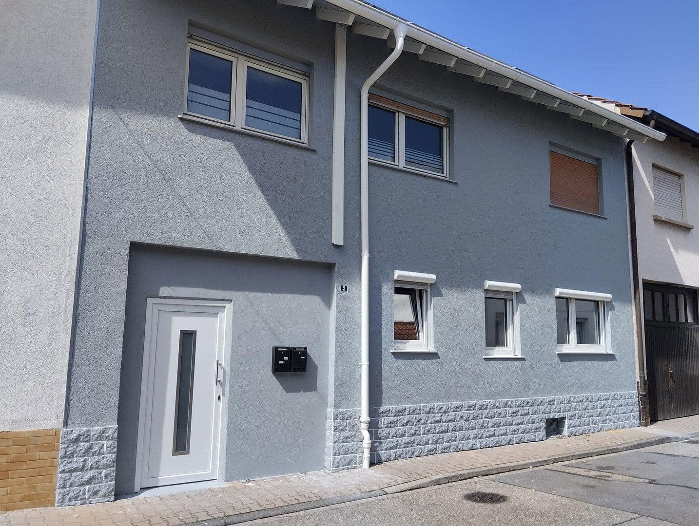 Prodej domu 171 m², pozemek 203 m², Walldorf, Bádensko-Württembersko Prodej domu 171 m², pozemek 203 m², Walldorf, Bádensko-Württembersko