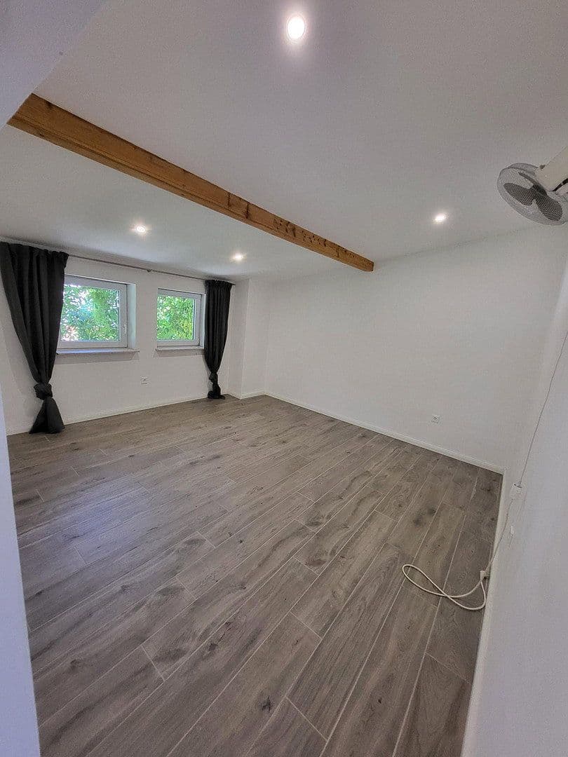 Prodej domu 171 m², pozemek 203 m², Walldorf, Bádensko-Württembersko Prodej domu 171 m², pozemek 203 m², Walldorf, Bádensko-Württembersko