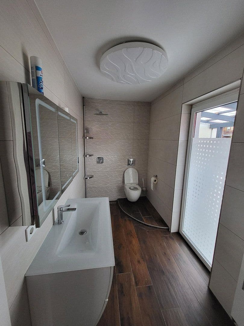 Prodej domu 171 m², pozemek 203 m², Walldorf, Bádensko-Württembersko Prodej domu 171 m², pozemek 203 m², Walldorf, Bádensko-Württembersko