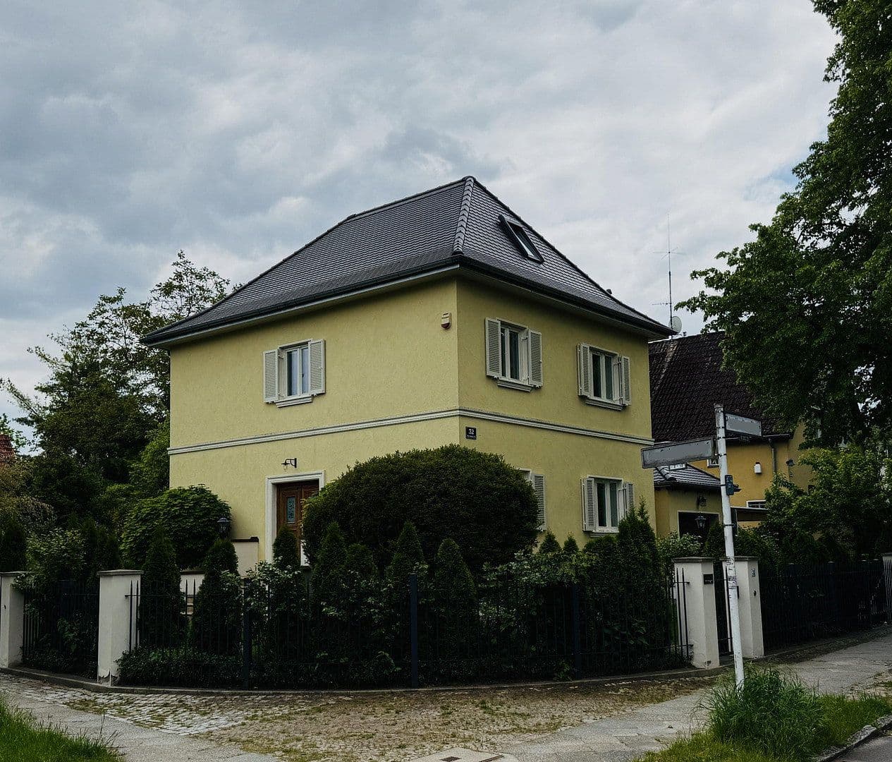 Prodej domu 136 m², pozemek 394 m², Berlin, Berlín Prodej domu 136 m², pozemek 394 m², Berlin, Berlín