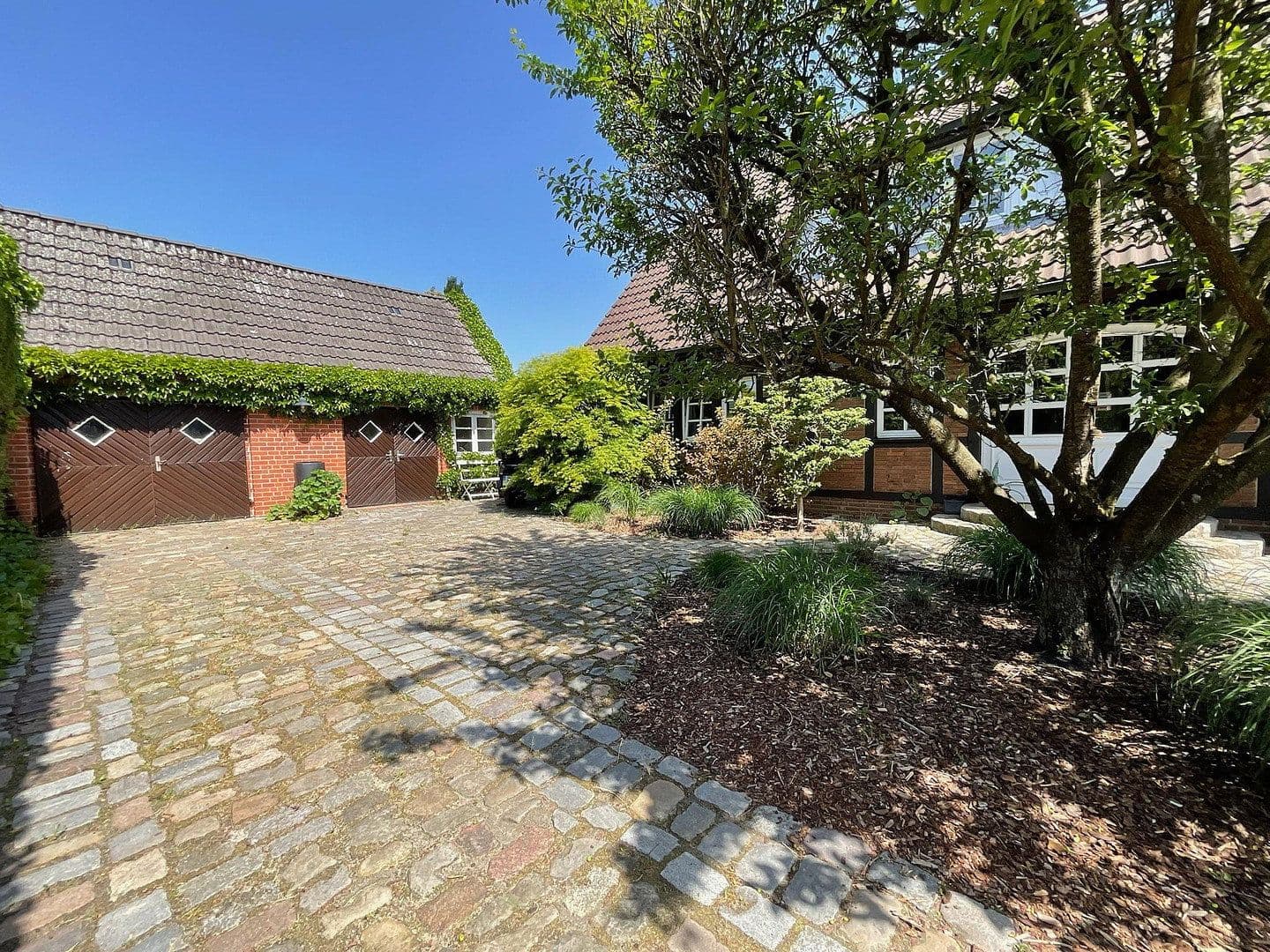 Prodej domu 140 m², pozemek 800 m², Norderstedt, Šlesvicko-Holštýnsko Prodej domu 140 m², pozemek 800 m², Norderstedt, Šlesvicko-Holštýnsko
