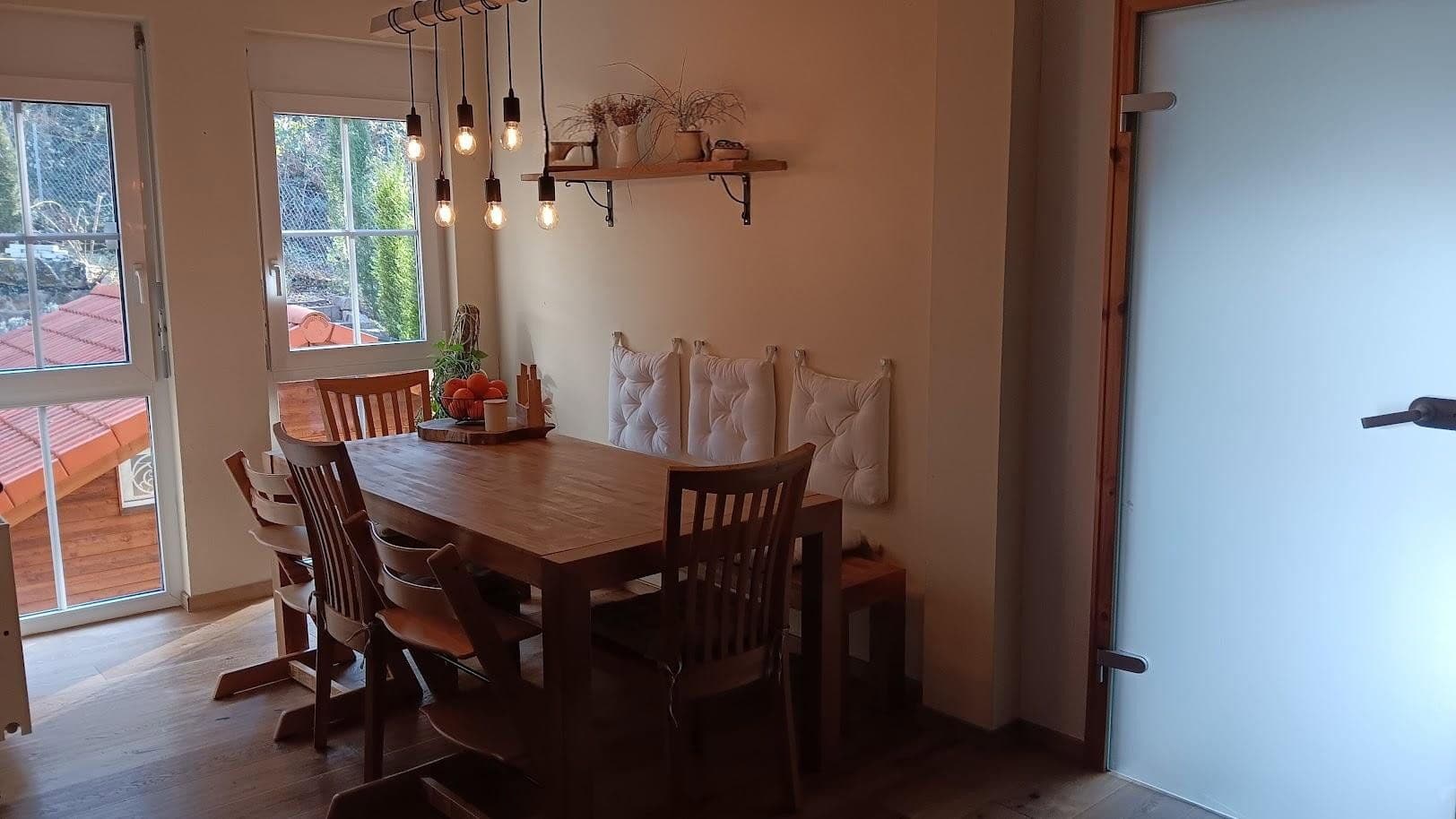 Prodej domu 158 m², pozemek 970 m², Kämpfelbach, Bádensko-Württembersko Prodej domu 158 m², pozemek 970 m², Kämpfelbach, Bádensko-Württembersko