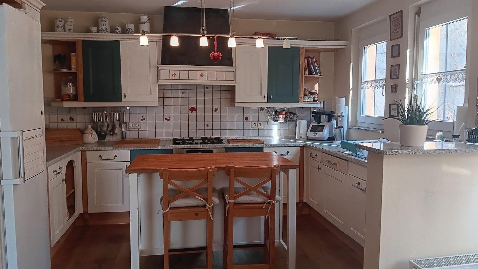 Prodej domu 158 m², pozemek 970 m², Kämpfelbach, Bádensko-Württembersko Prodej domu 158 m², pozemek 970 m², Kämpfelbach, Bádensko-Württembersko