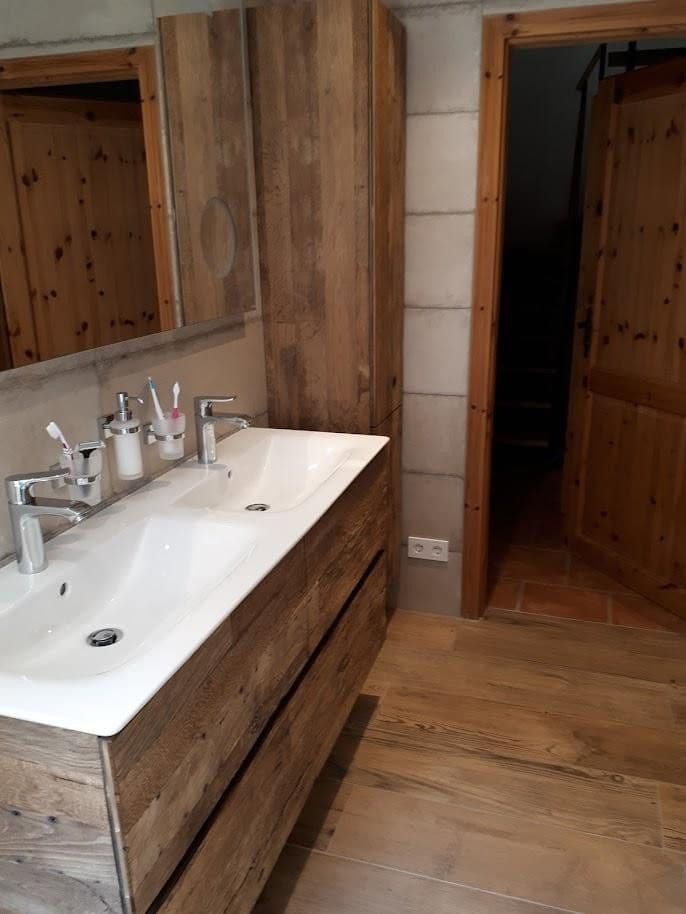Prodej domu 158 m², pozemek 970 m², Kämpfelbach, Bádensko-Württembersko Prodej domu 158 m², pozemek 970 m², Kämpfelbach, Bádensko-Württembersko