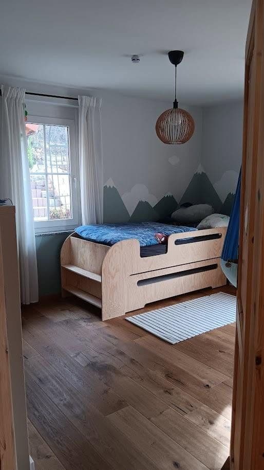 Prodej domu 158 m², pozemek 970 m², Kämpfelbach, Bádensko-Württembersko Prodej domu 158 m², pozemek 970 m², Kämpfelbach, Bádensko-Württembersko