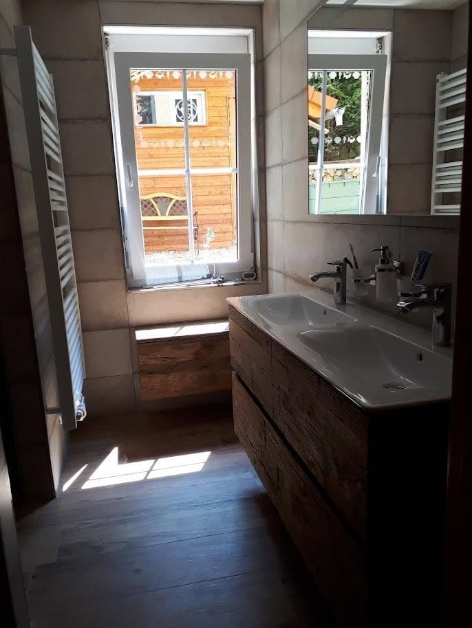 Prodej domu 158 m², pozemek 970 m², Kämpfelbach, Bádensko-Württembersko Prodej domu 158 m², pozemek 970 m², Kämpfelbach, Bádensko-Württembersko