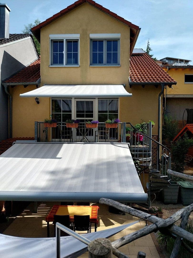 Prodej domu 158 m², pozemek 970 m², Kämpfelbach, Bádensko-Württembersko Prodej domu 158 m², pozemek 970 m², Kämpfelbach, Bádensko-Württembersko