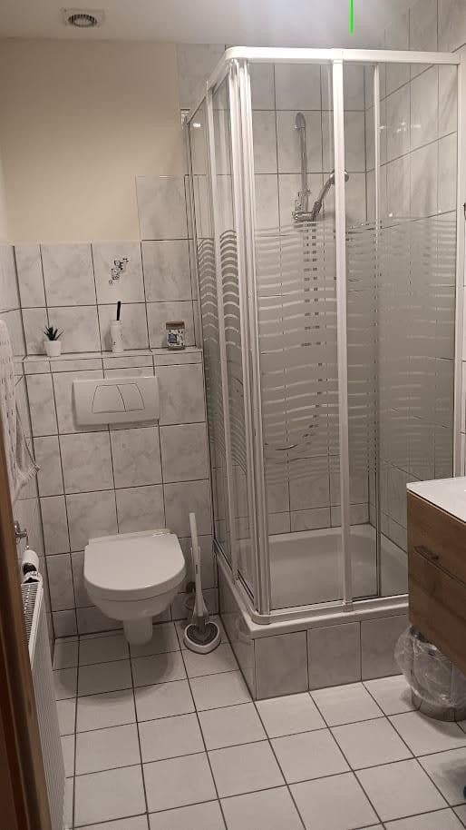 Prodej domu 158 m², pozemek 970 m², Kämpfelbach, Bádensko-Württembersko Prodej domu 158 m², pozemek 970 m², Kämpfelbach, Bádensko-Württembersko