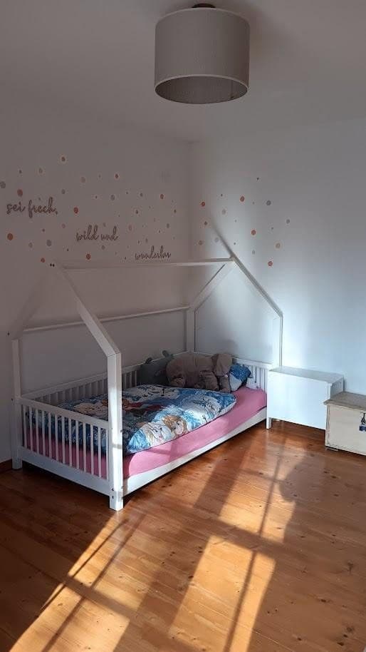 Prodej domu 158 m², pozemek 970 m², Kämpfelbach, Bádensko-Württembersko Prodej domu 158 m², pozemek 970 m², Kämpfelbach, Bádensko-Württembersko