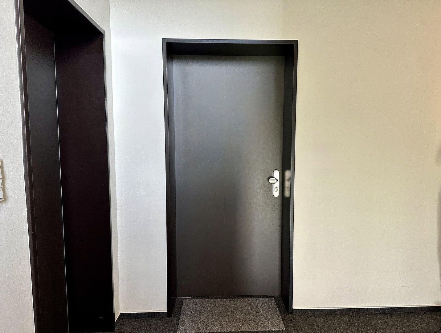 Prodej bytu 2+1 62 m², Jürgen-Töpfer-Straße 111, Hamburg, Hamburg Prodej bytu 2+1 62 m², Jürgen-Töpfer-Straße 111, Hamburg, Hamburg