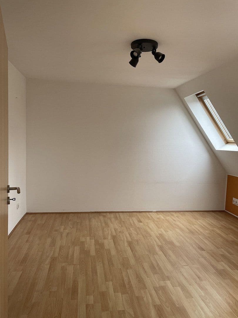 Prodej bytu 3+1 111 m², Lauf an der Pegnitz, Bavorsko Prodej bytu 3+1 111 m², Lauf an der Pegnitz, Bavorsko