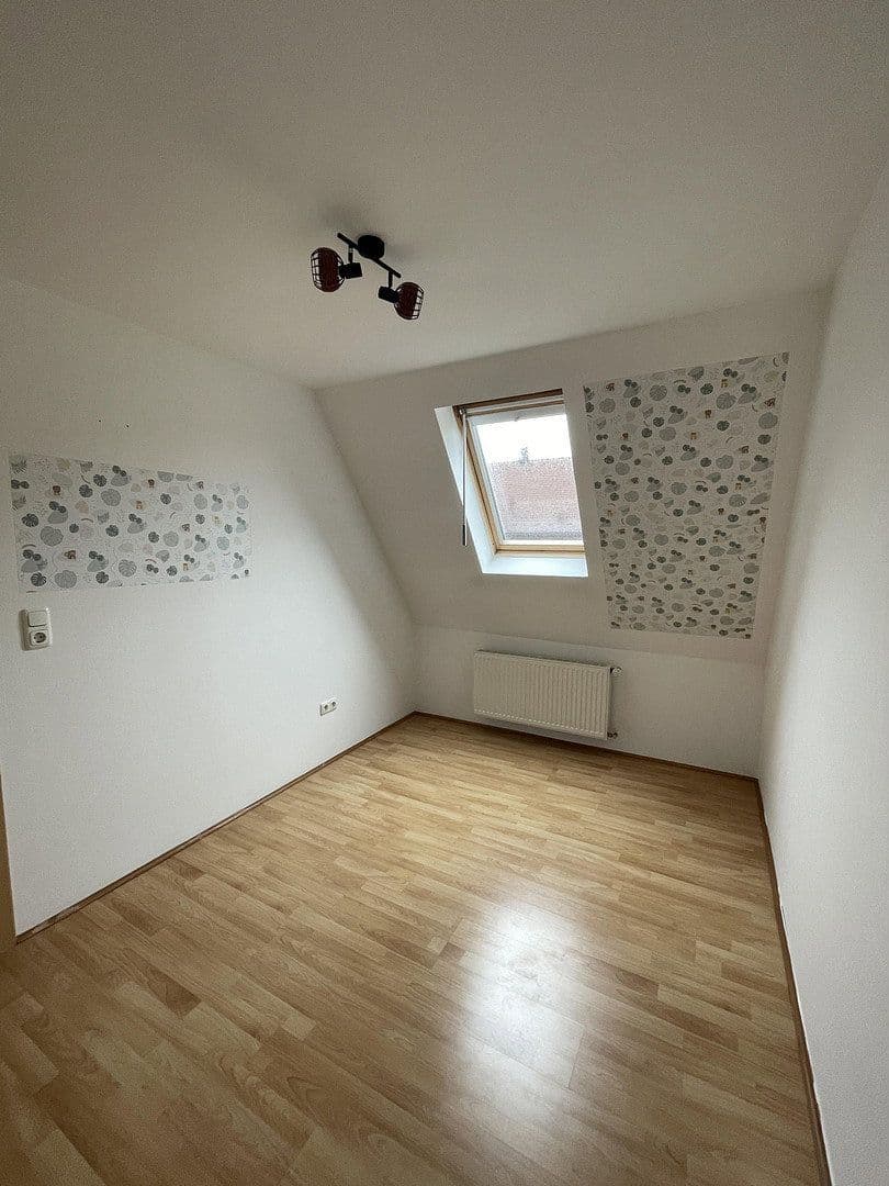 Prodej bytu 3+1 111 m², Lauf an der Pegnitz, Bavorsko Prodej bytu 3+1 111 m², Lauf an der Pegnitz, Bavorsko