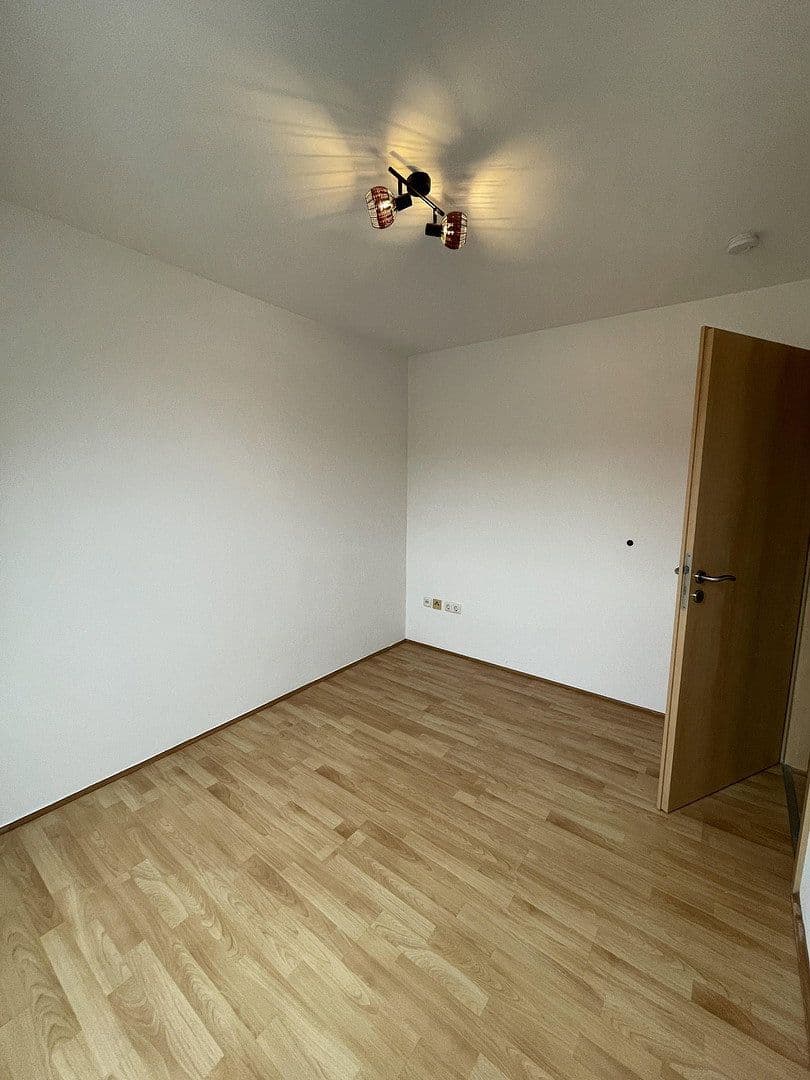 Prodej bytu 3+1 111 m², Lauf an der Pegnitz, Bavorsko Prodej bytu 3+1 111 m², Lauf an der Pegnitz, Bavorsko
