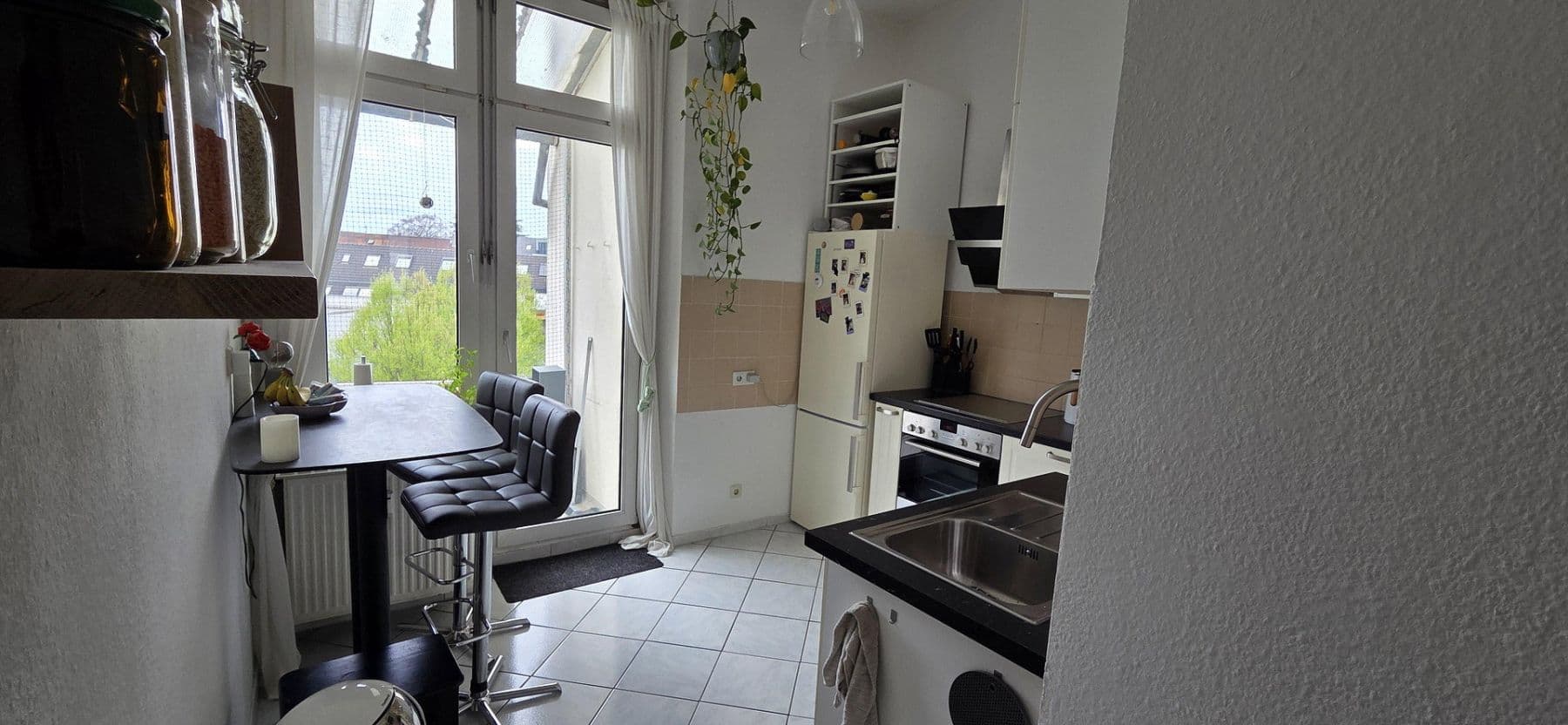 Pronájem bytu 2+kk 80 m², Bahnstraße 6, Solingen, Severní Porýní-Vestfálsko Pronájem bytu 2+kk 80 m², Bahnstraße 6, Solingen, Severní Porýní-Vestfálsko