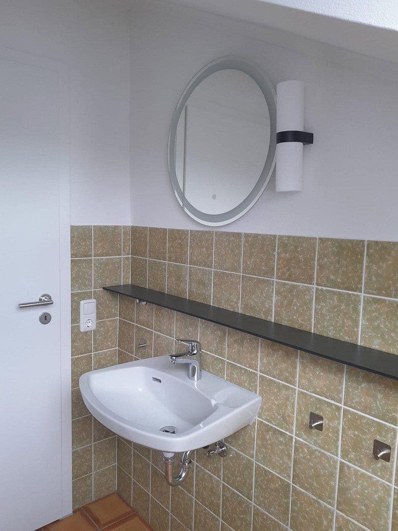 Pronájem bytu 1+1 41 m², Cáchy, Severní Porýní-Vestfálsko Pronájem bytu 1+1 41 m², Cáchy, Severní Porýní-Vestfálsko