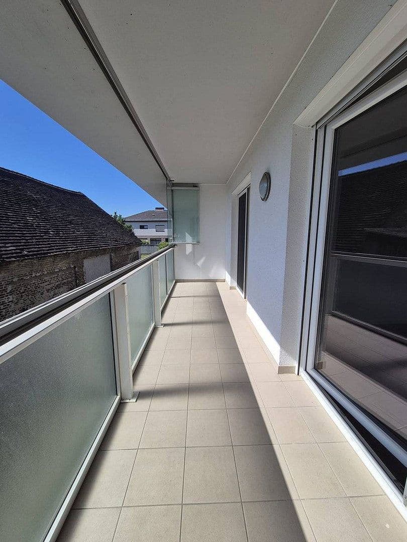 Pronájem bytu 2+1 72 m², Schwechat, Dolní Rakousko Pronájem bytu 2+1 72 m², Schwechat, Dolní Rakousko