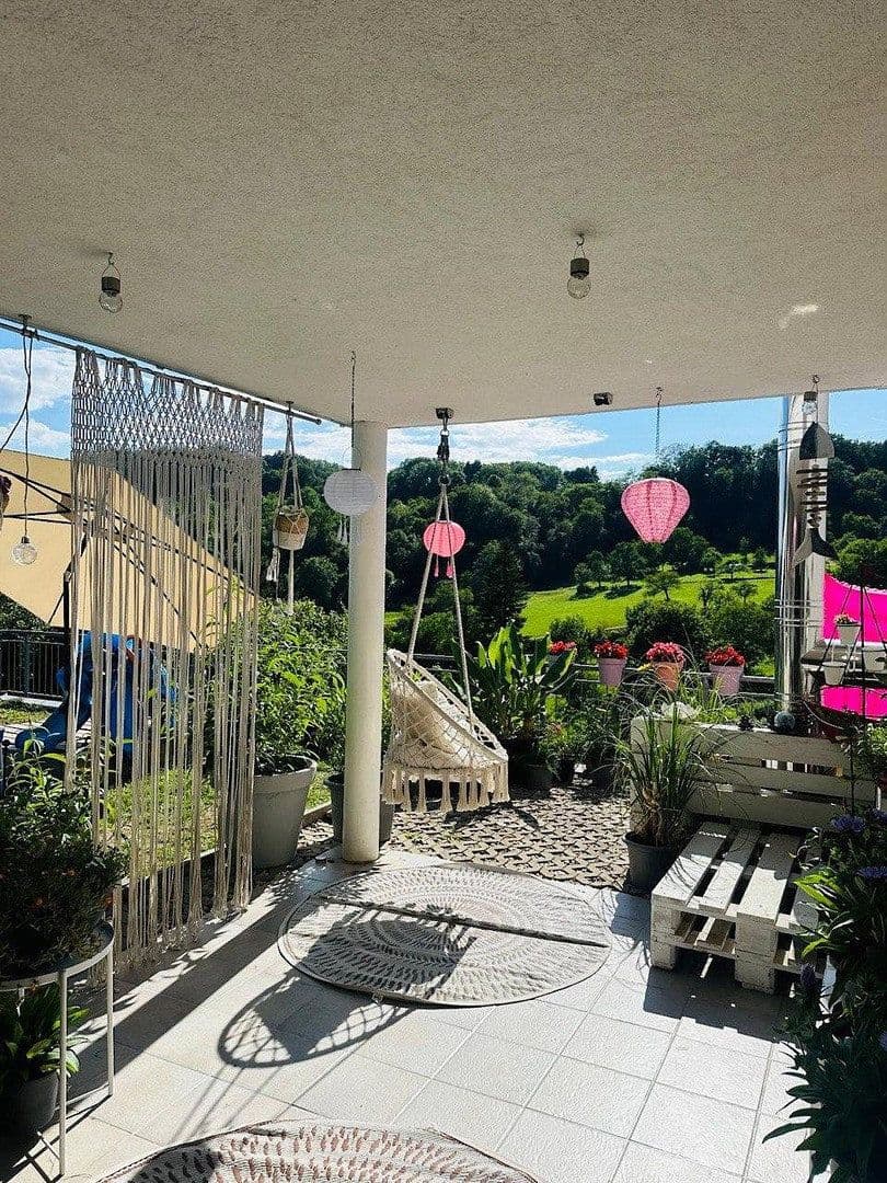 Prodej bytu 4+1 124 m², Rechbergstrasse 37, Lörrach, Bádensko-Württembersko Prodej bytu 4+1 124 m², Rechbergstrasse 37, Lörrach, Bádensko-Württembersko