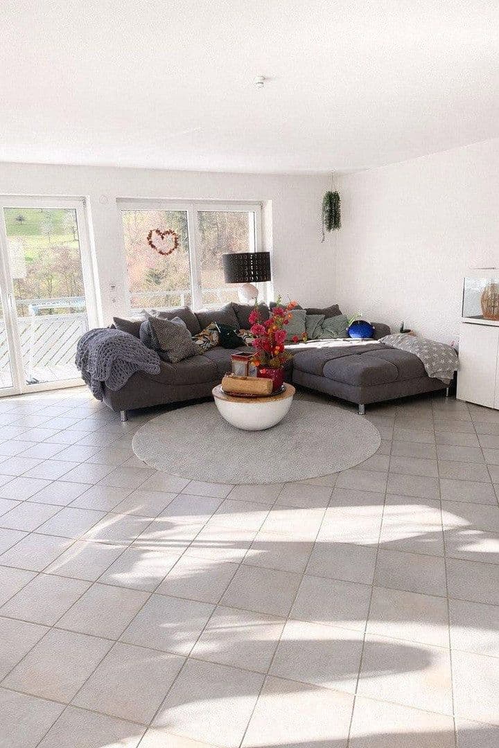 Prodej bytu 4+1 124 m², Rechbergstrasse 37, Lörrach, Bádensko-Württembersko Prodej bytu 4+1 124 m², Rechbergstrasse 37, Lörrach, Bádensko-Württembersko