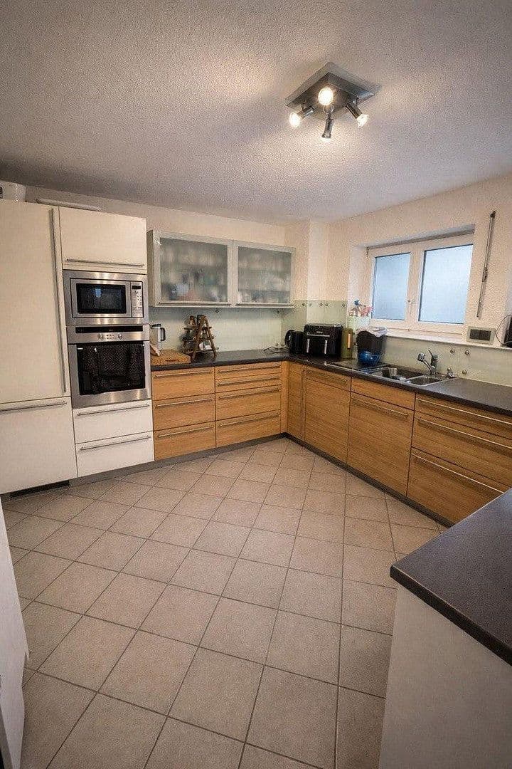 Prodej bytu 4+1 124 m², Rechbergstrasse 37, Lörrach, Bádensko-Württembersko Prodej bytu 4+1 124 m², Rechbergstrasse 37, Lörrach, Bádensko-Württembersko