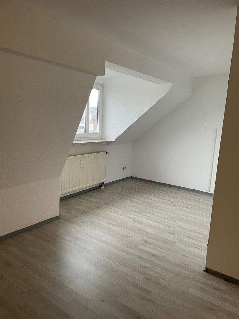Pronájem bytu 3+1 77 m², Plauen, Sasko Pronájem bytu 3+1 77 m², Plauen, Sasko