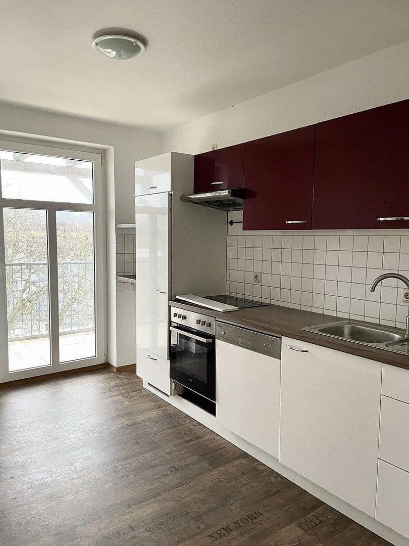 Pronájem bytu 3+1 77 m², Plauen, Sasko Pronájem bytu 3+1 77 m², Plauen, Sasko