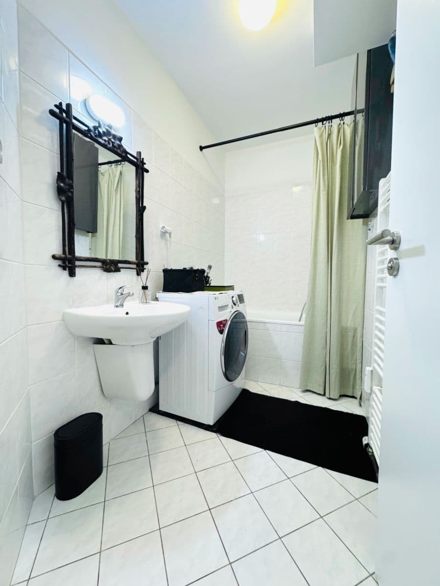 Prodej bytu 3+kk 66 m², Žiželická, Praha, Praha Prodej bytu 3+kk 66 m², Žiželická, Praha, Praha